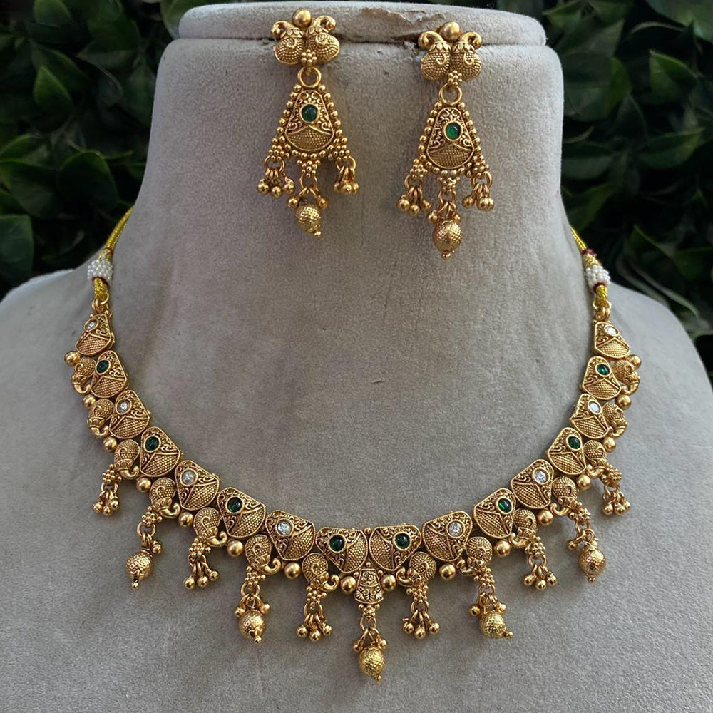 Royal Kundan Jewellery Gold Plated Pota Stone Necklace Set