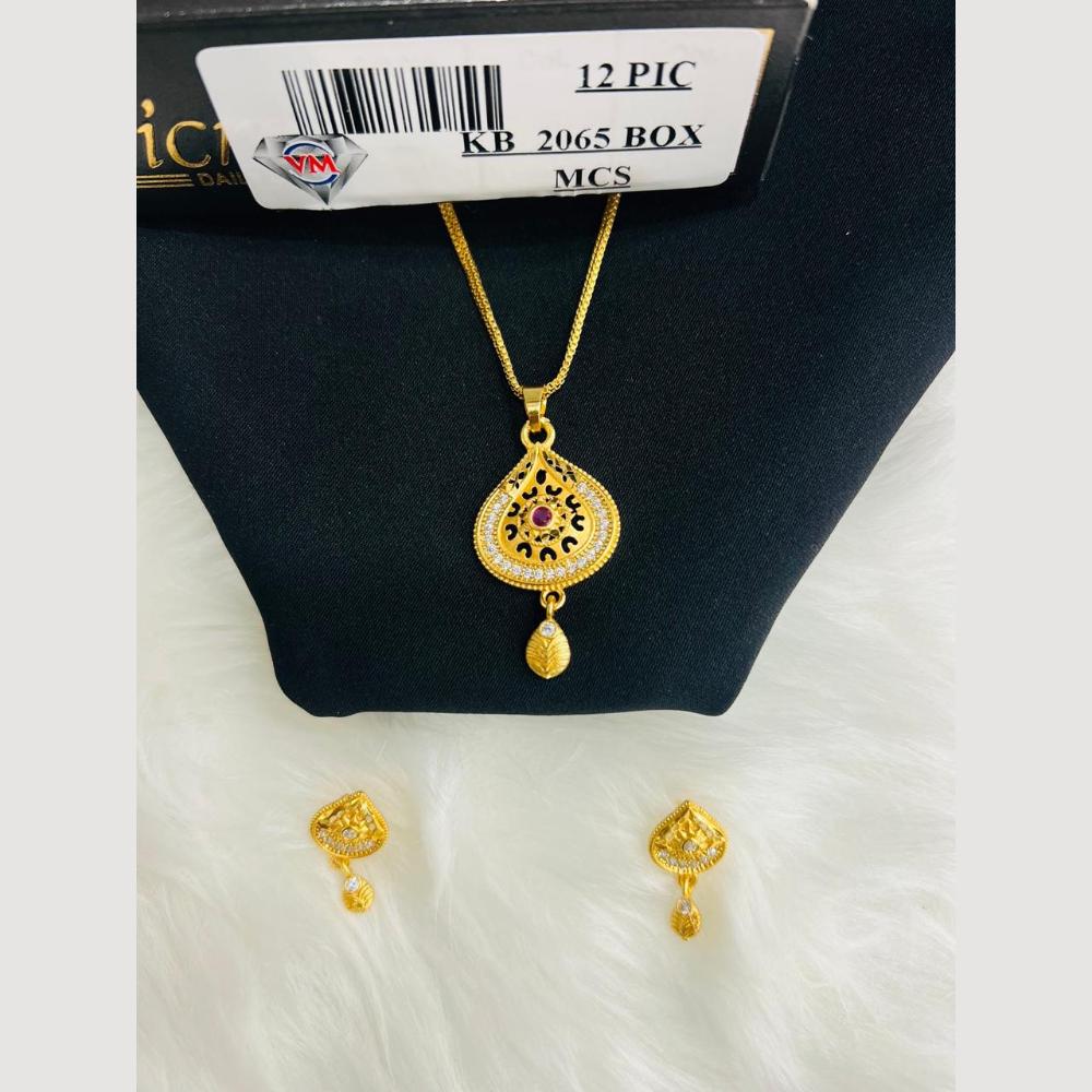 VM Imitation Gold Plated Chain Pendant Set