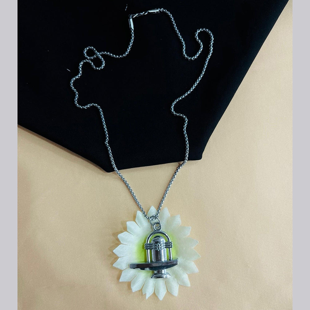 VM Imitation Oxidised Plated Men's Trendy Chain with Pendant