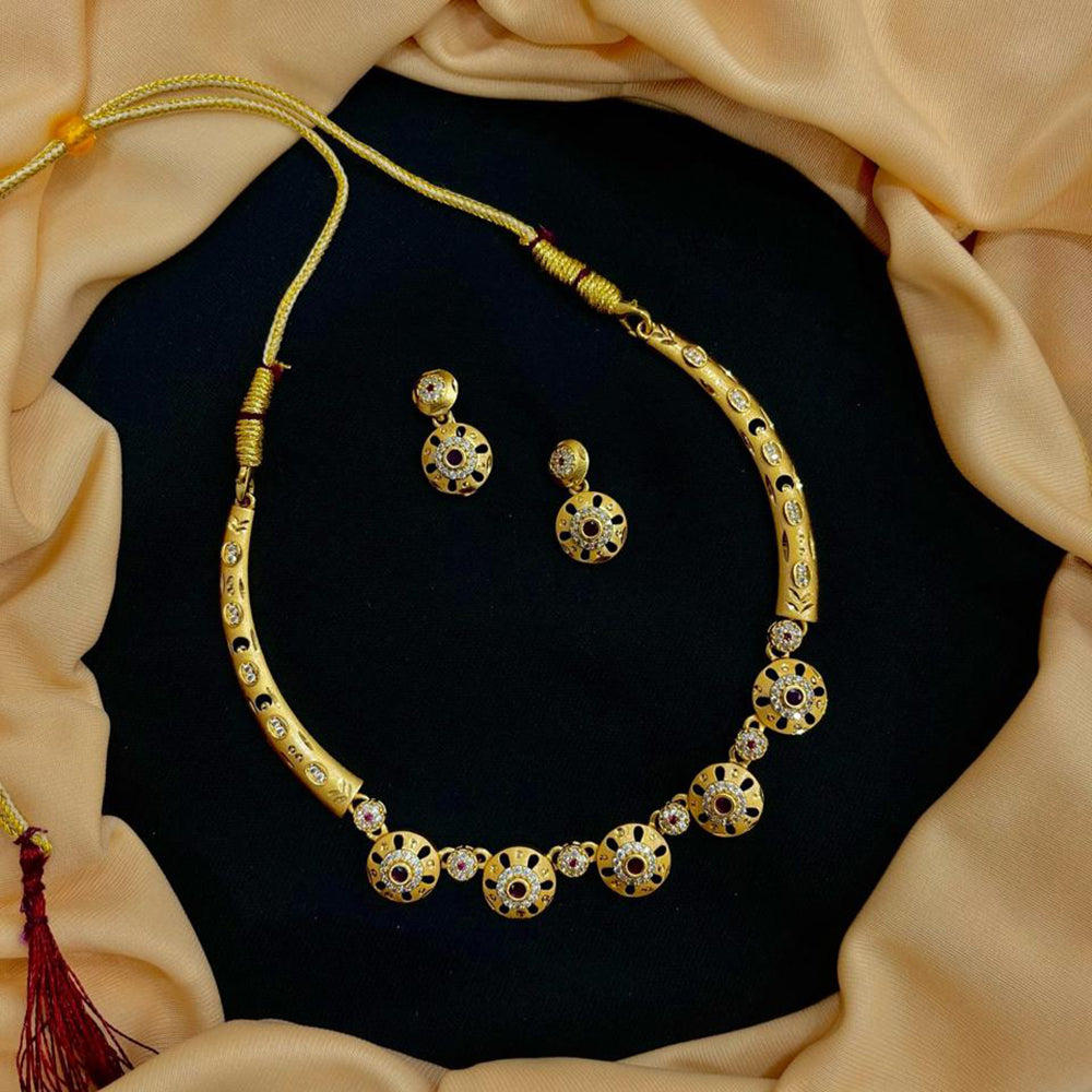 VM Imitation Captures The Essence Forming Necklace Set