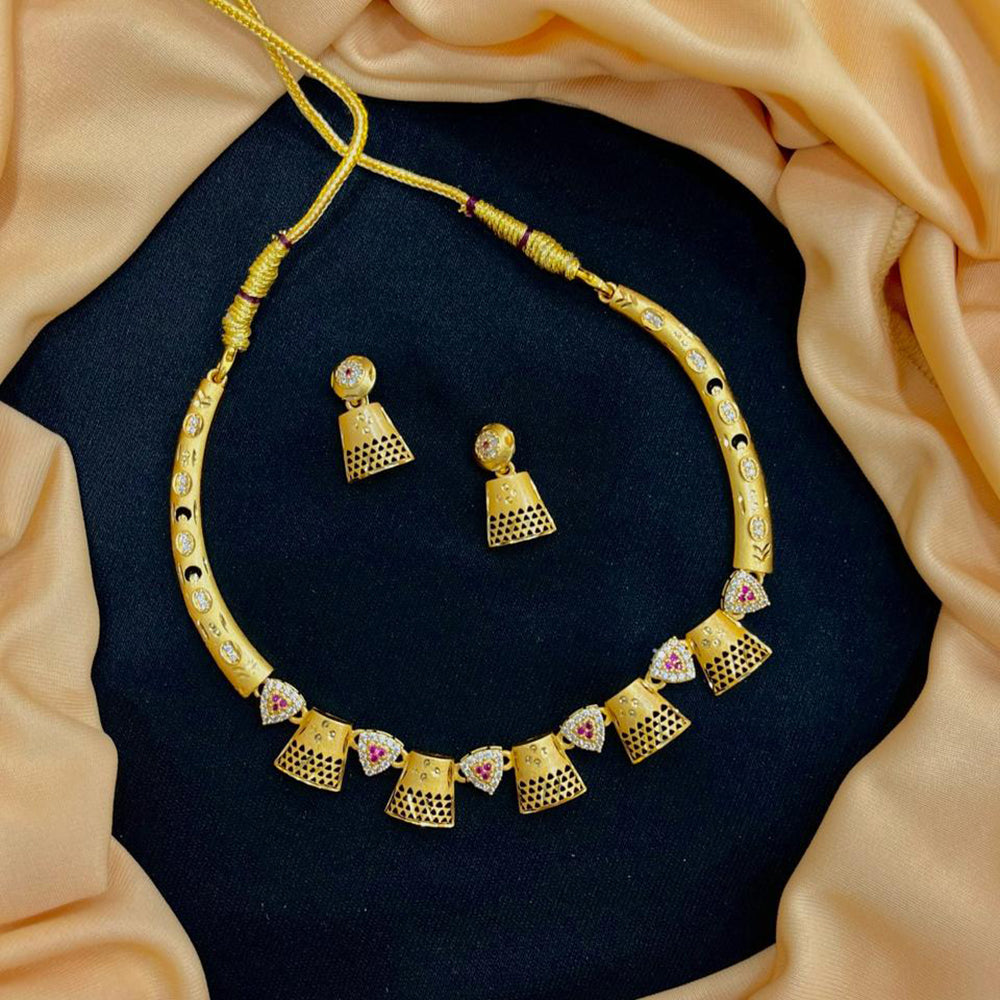 VM Imitation Captures The Essence Forming Necklace Set