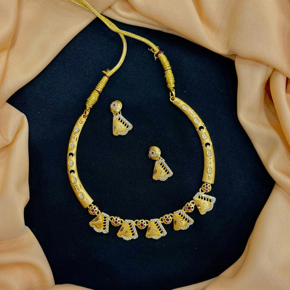 VM Imitation Captures The Essence Forming Necklace Set