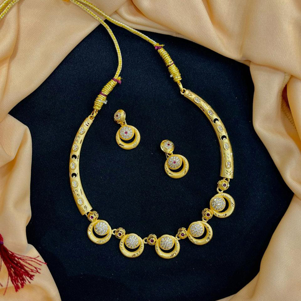 VM Imitation Captures The Essence Forming Necklace Set