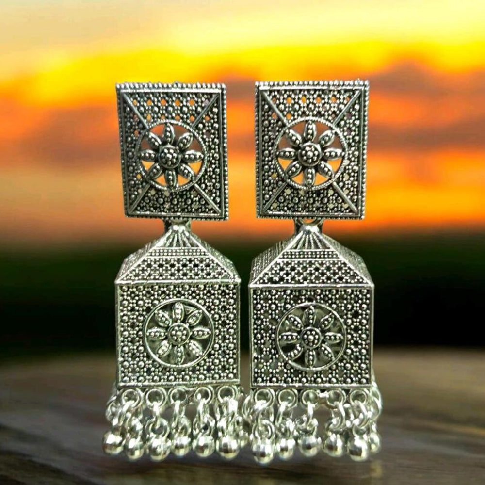 VM Imitation Radiance Dazzling Rhodium Plated Earrings To Slay Every Look