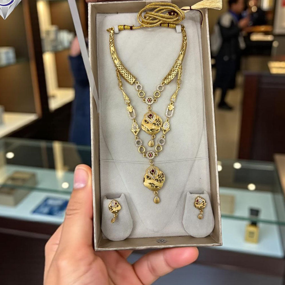 VM Imitation Dual Set Austrian Stone Necklaces for Stylish Looks
