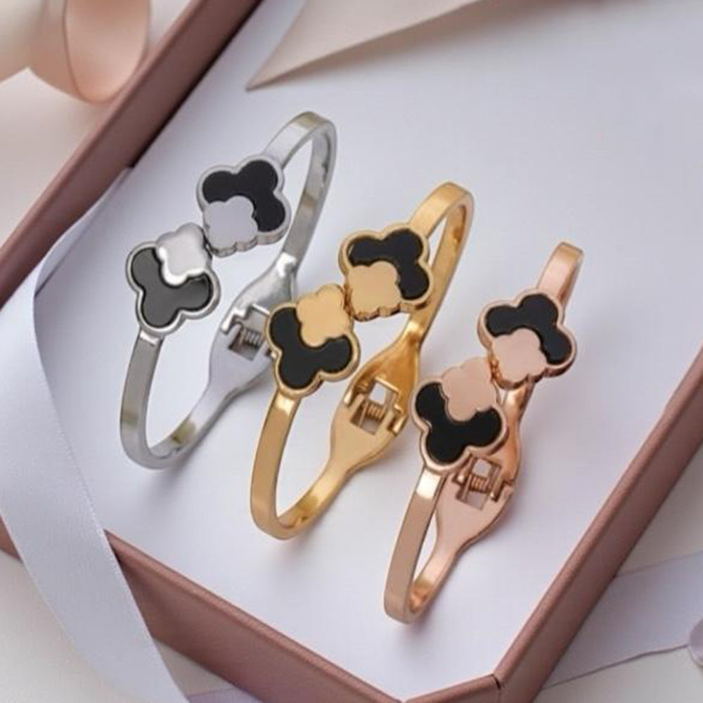 VM Imitation Designer Openable Bracelet