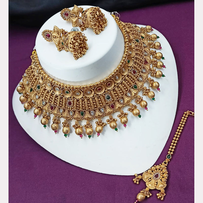 NAFJ Gold Plated Crystal Stone And Pearls Necklace Set