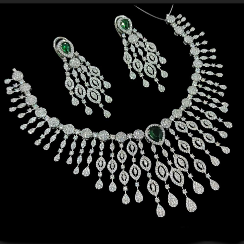 NAFJ Silver Plated Traditional American Diamond Look Necklace Set