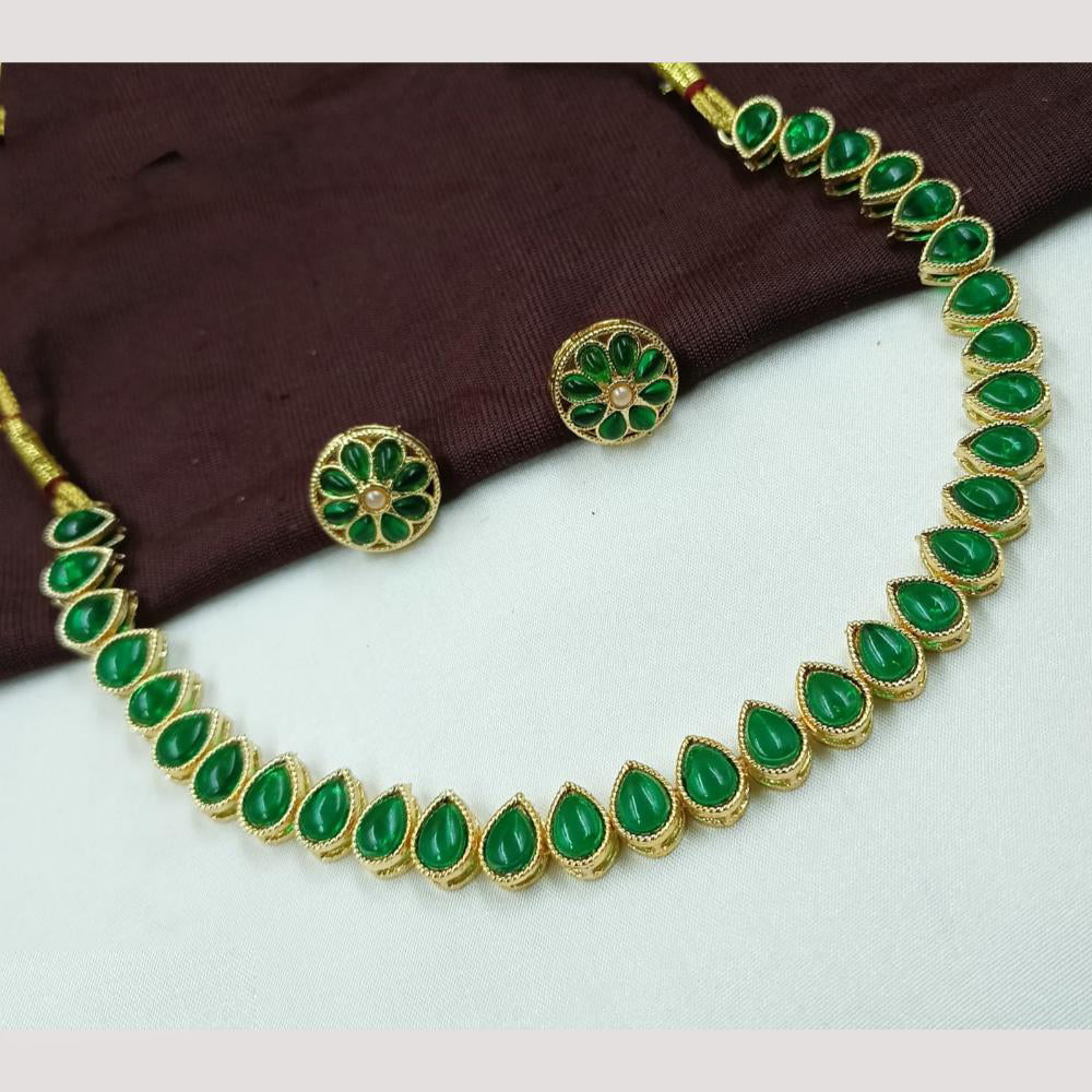 NAFJ Elegant Kundan Stone With Matching Earrings Necklace Set