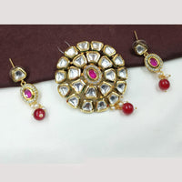 NAFJ Stylish Kundan Pendant Set With Matching Earrings