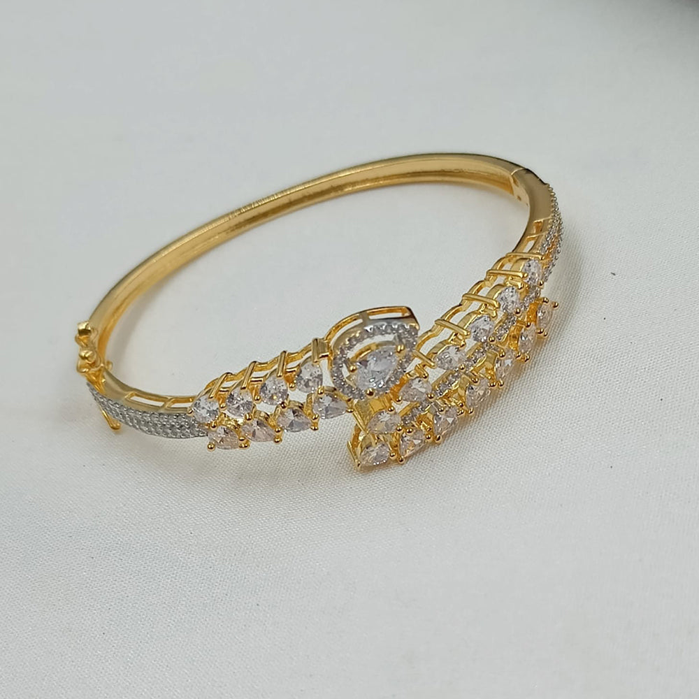 NAFJ Fashionable American Diamond Delicate Openable Bracelet