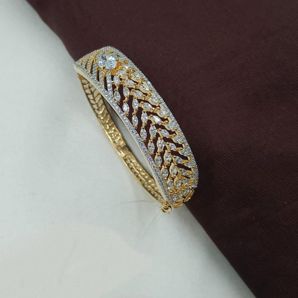 NAFJ Fashionable American Diamond Delicate Openable Bracelet