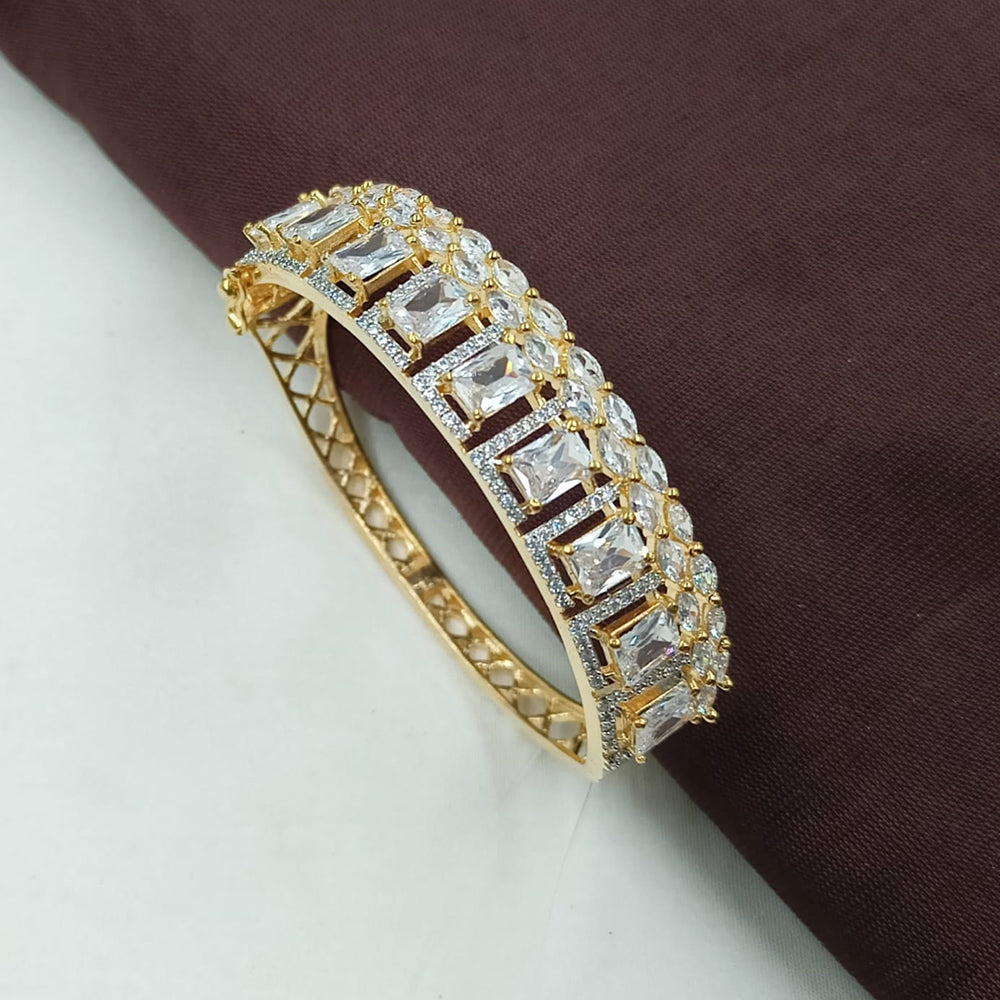 NAFJ Fashionable American Diamond Delicate Openable Bracelet