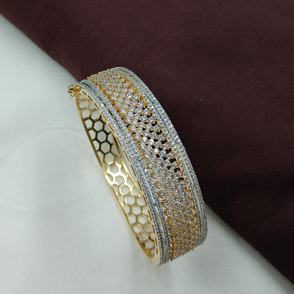 NAFJ Fashionable Austrian Stone Delicate Openable Bracelet