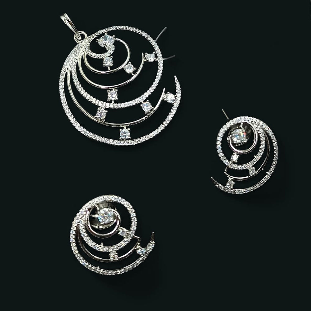 NAFJ Elegant Crystal And Austrian Stone Pendant Set 