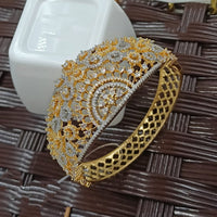 NAFJ Fashionable Crystal And Austrian Delicate Openable Bracelet