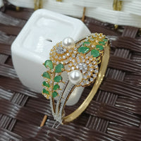 NAFJ Fashionable Crystal And Austrian Pearl Delicate Openable Bracelet