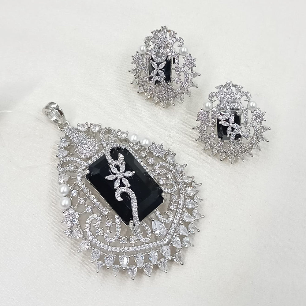 NAFJ Royal American Daimond Pendant Set