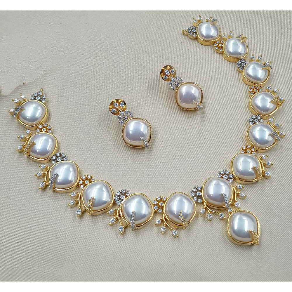 NAFJ Royal Sparkle Austrian Stone And Pearl Necklace Set