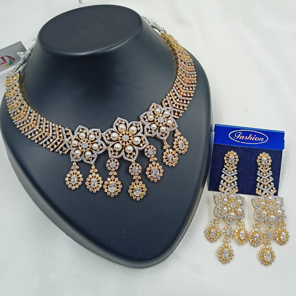 NAFJ Royal Sparkle American Daimond And Austrian Pearl Necklace Set