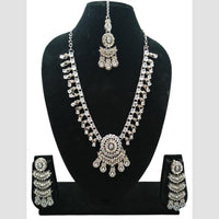 NAFJ Trendy Ethnic Crystal Stone And Austrian Stone Necklace Set