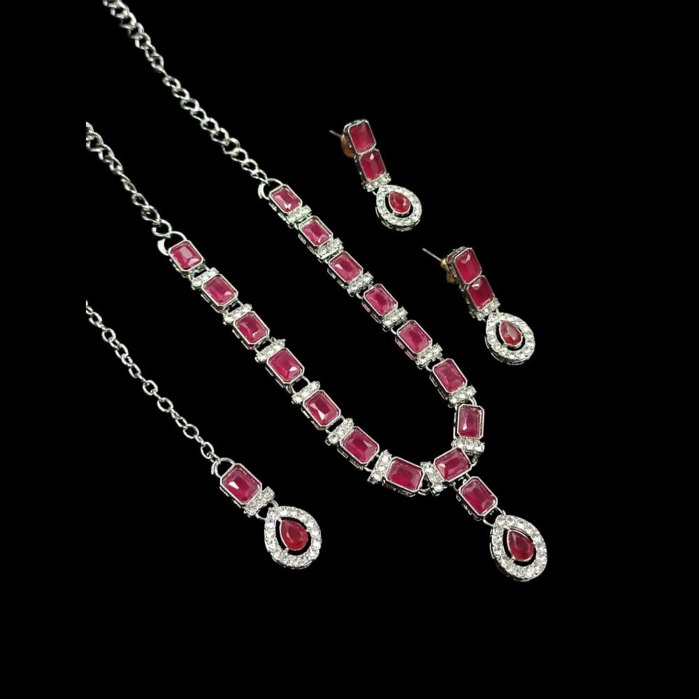 NAFJ Glamorous Crystal Stone Designer Necklace Set