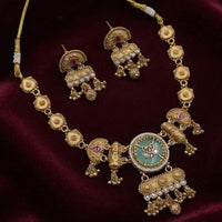 NAFJ Trendy Pota Stone And Pearl Necklace Set