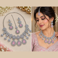 NAFJ Glamorous Crystal Stone And Austrian Stone Necklace Set