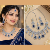 NAFJ Glamorous Crystal Stone And Austrian Stone Necklace Set
