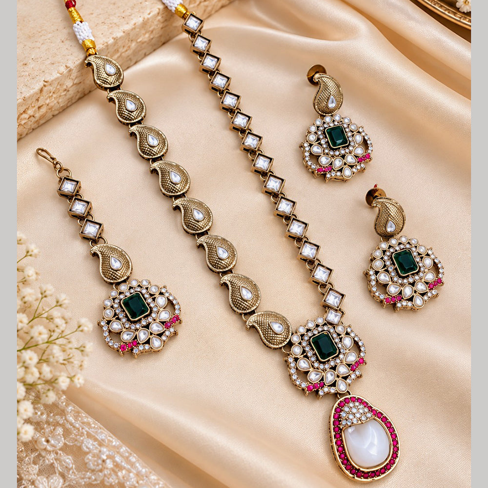 NAFJ Glamorous Crystal Stone And Austrian Stone Necklace Set