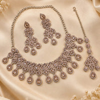 NAFJ Glamorous Crystal Stone And Austrian Stone Necklace Set