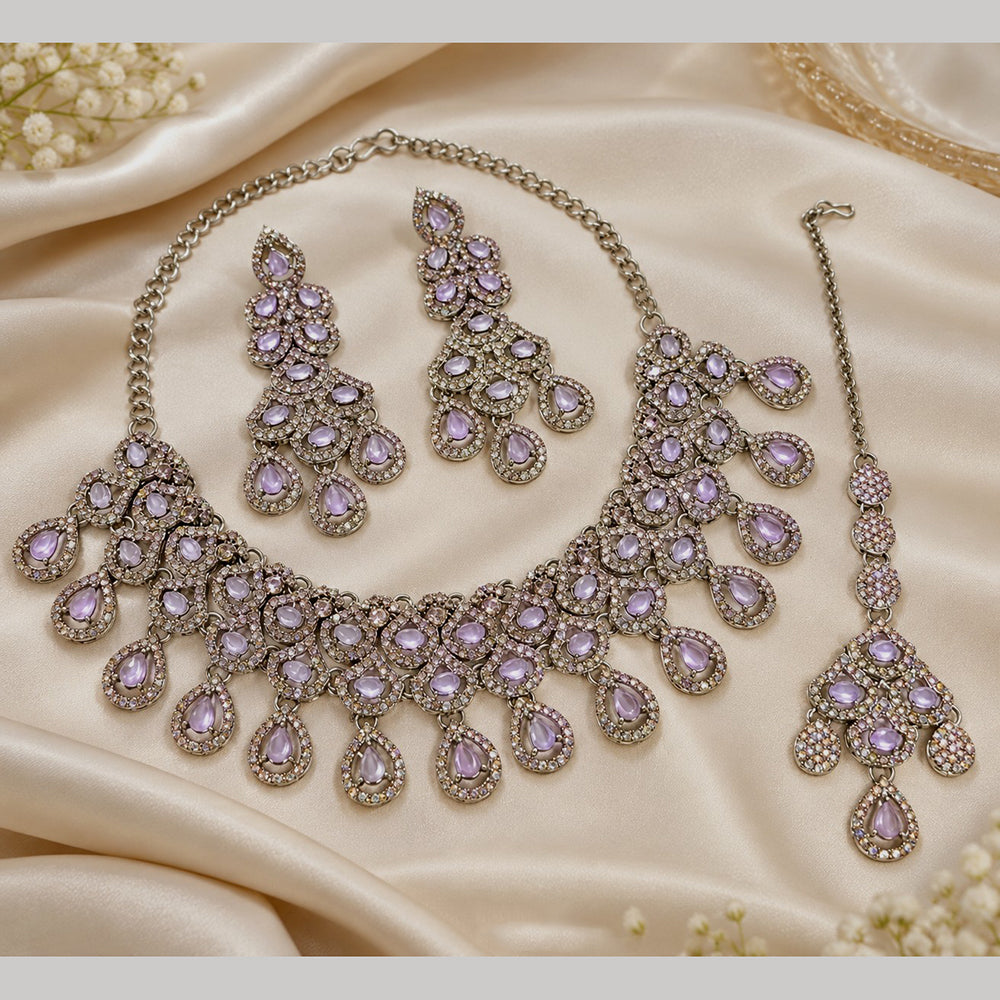 NAFJ Glamorous Crystal Stone And Austrian Stone Necklace Set