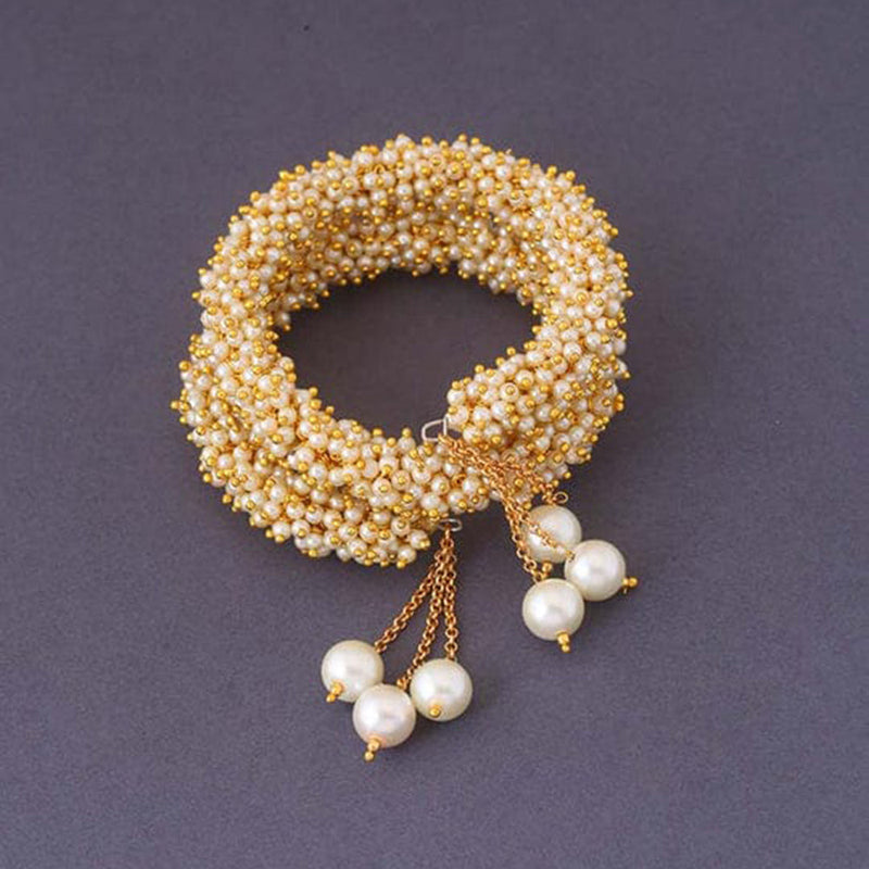 Charbhuja Art Gold Plated Pearls And Beads Bracelet