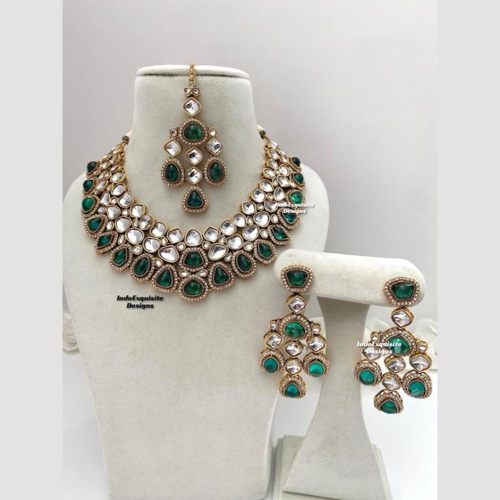 Charbhuja Art Gold Plated Kundan Stone Necklace Set