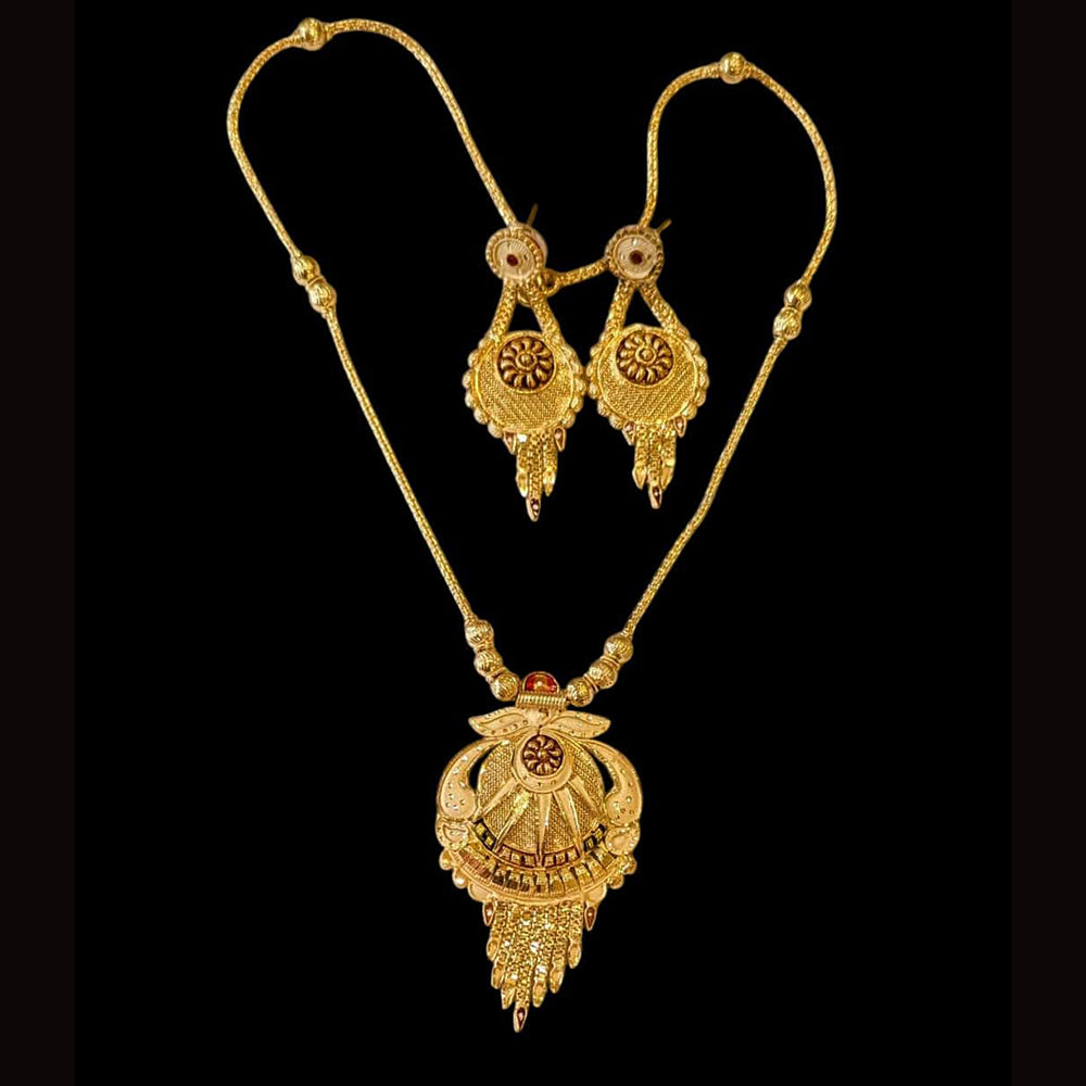 Shipra Gold Forming Gold Necklace Set