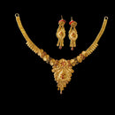 Shipra Gold Forming Gold Necklace Set