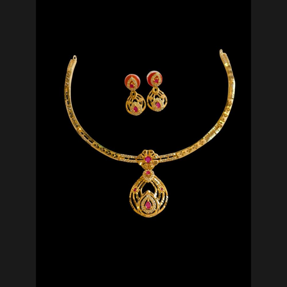 Shipra Gold Forming Gold Necklace Set