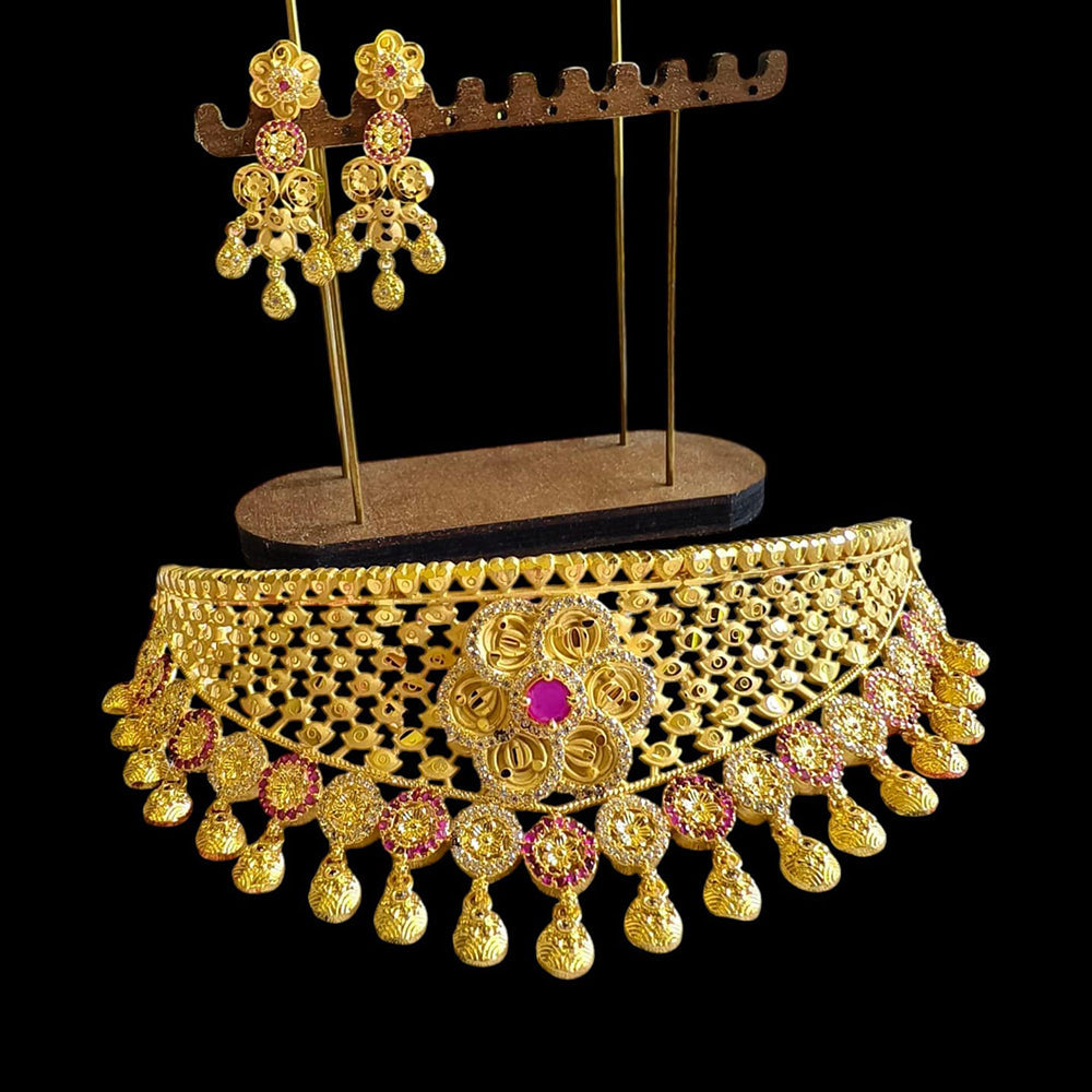 Shipra Gold Forming Gold Pota Stone Choker Necklace Set