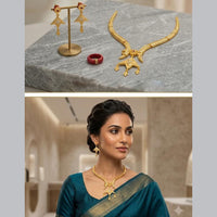 Shipra Gold Elegant Austrian Sone Necklace Jewellery Set