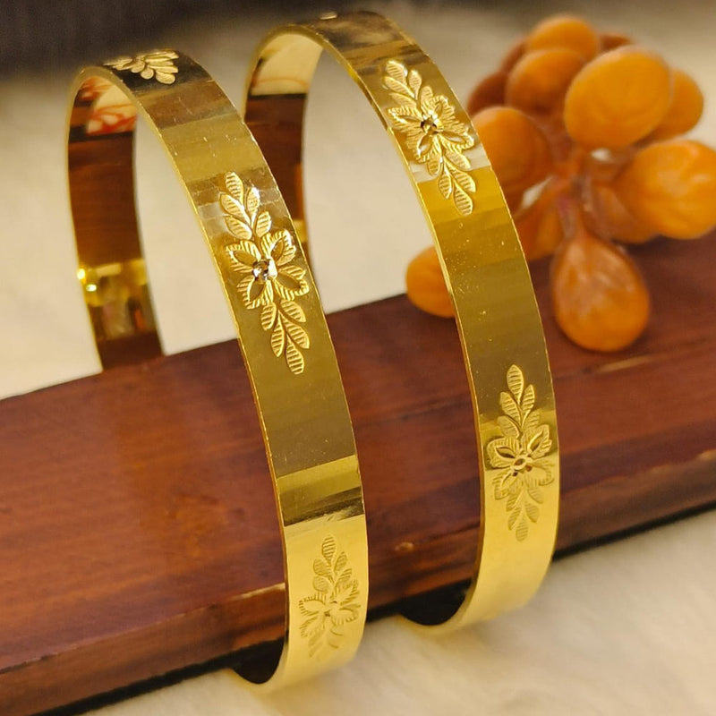 Navkar Jewellers Forming Bangle Set