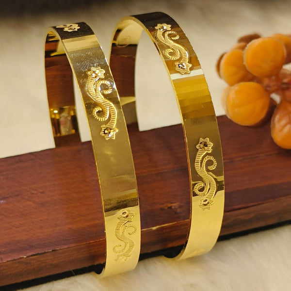 Navkar Jewellers Forming Bangle Set