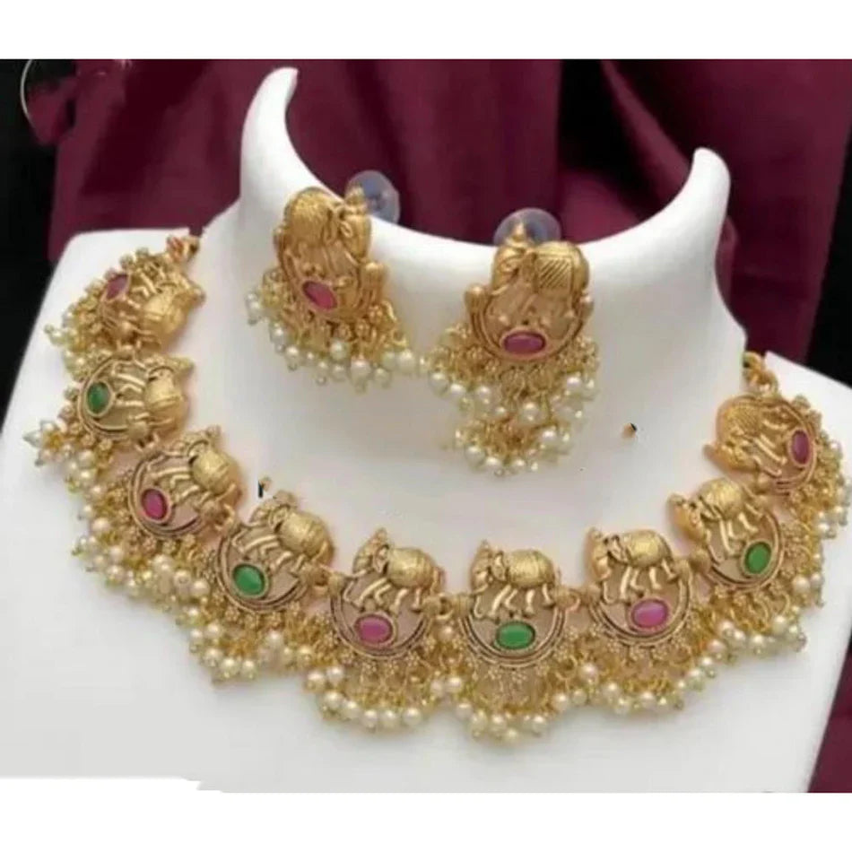 Darshana Jewels Elegant Pota Stone Necklace Set