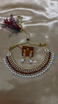 Darshana Jewels Exclusive Pota Stone And Pearl Necklace Set