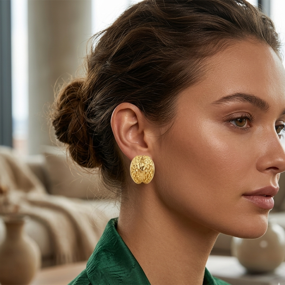 Urthn  Glamorous  Gold  Plated Hammered Oval  Stud Earrings(Pack of 6)
