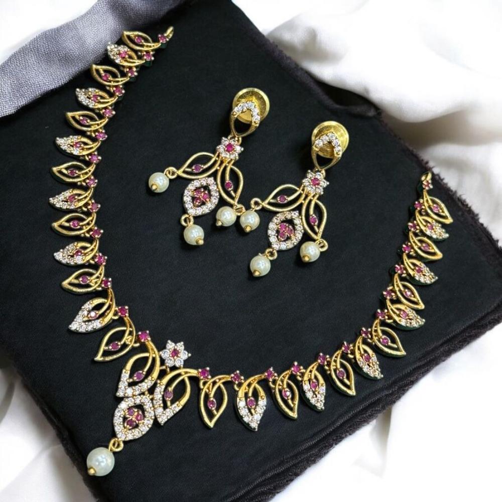 Sona Covering Royal Gold Plated Adorned with Austrian Stone Necklace Set