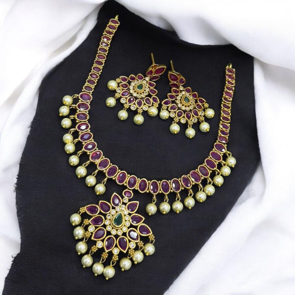 Sona Covering Gold Plated Pota Stone And Beads Necklace Set