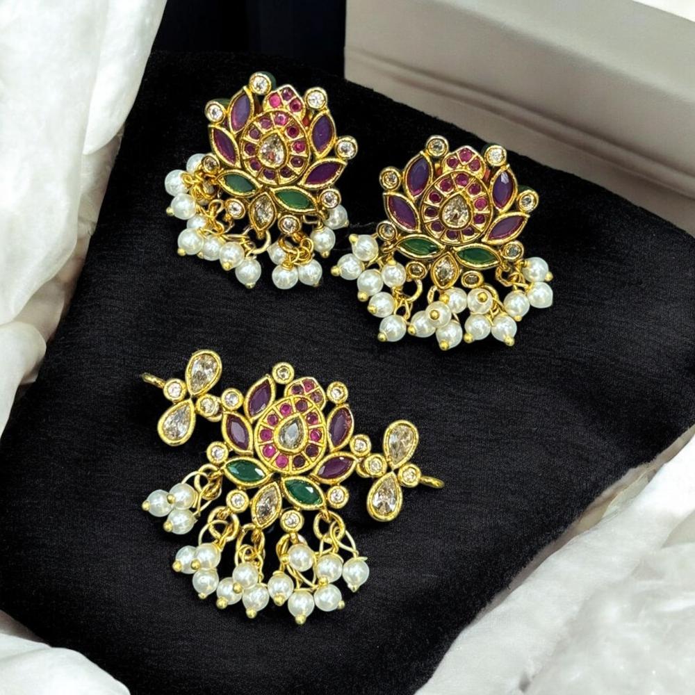 Sona Covering Crystal And Pearl Pendant Set