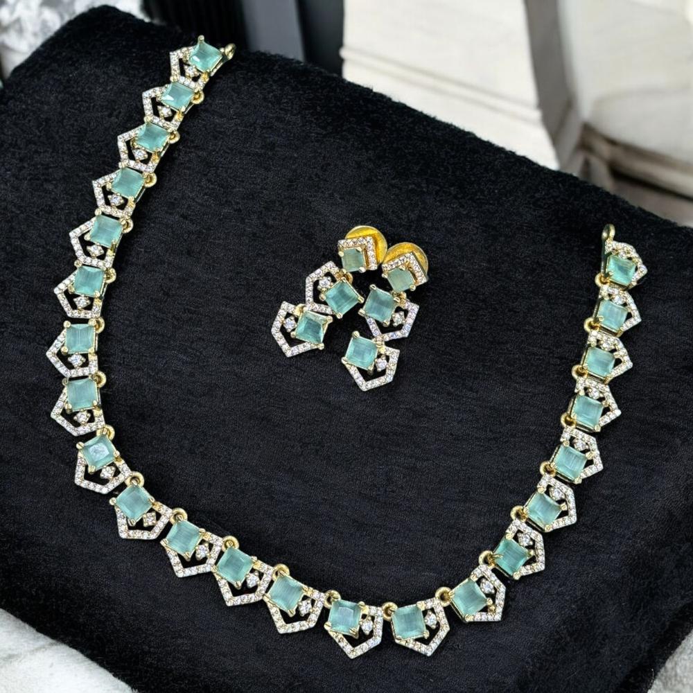 Sona Covering Crystal Stone And Austrian Stone Necklace Set