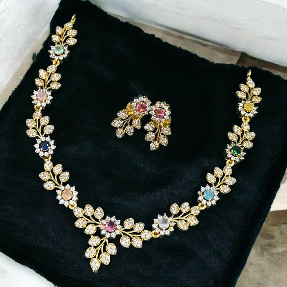 Sona Covering Crystal Stone Stone Necklace Set