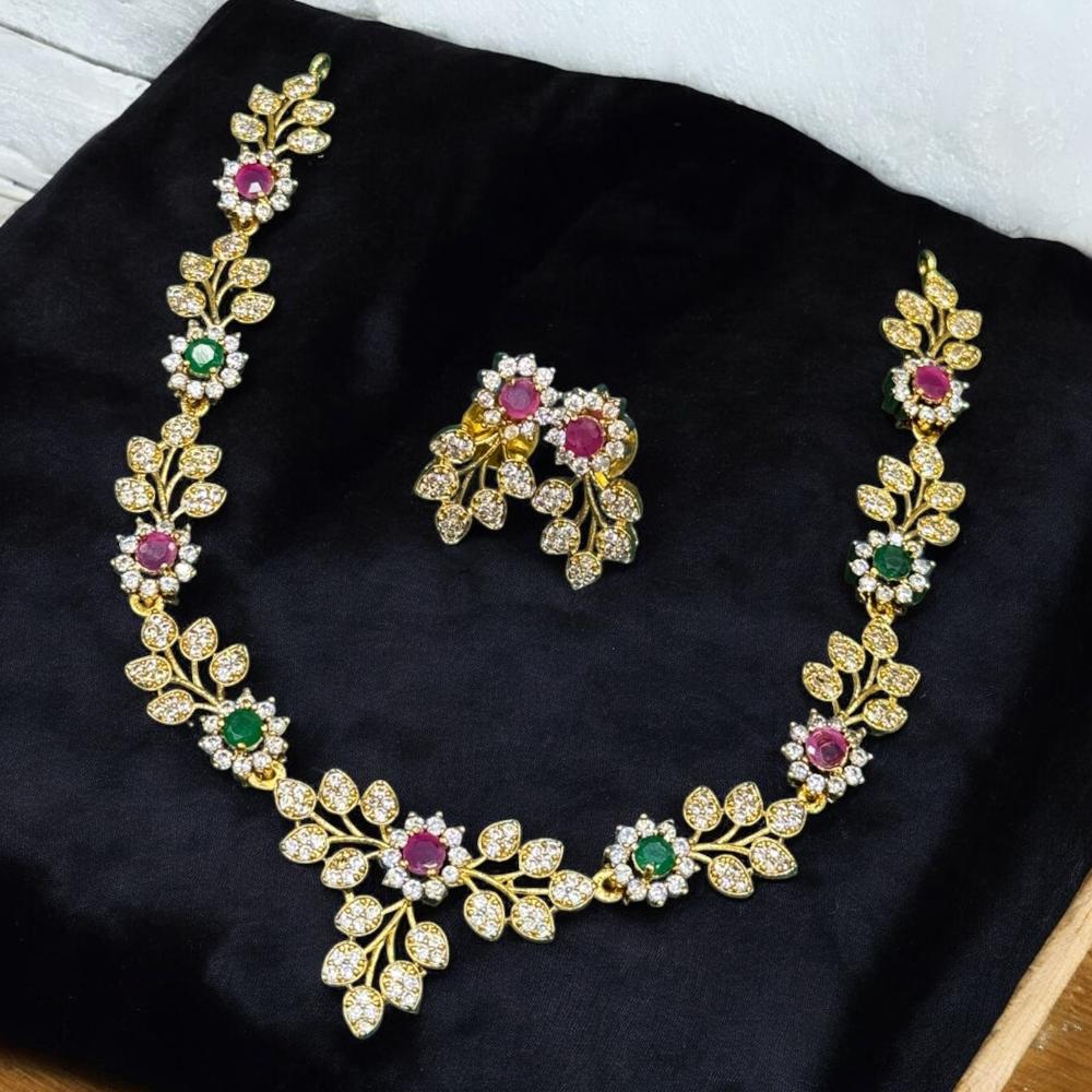 Sona Covering Crystal Stone Stone Necklace Set